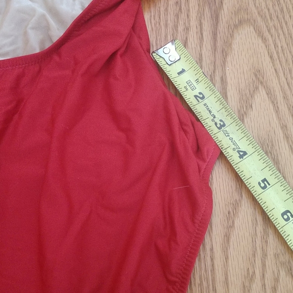 #8 NWT BAYWATCH REVIVAL RED TANK SUIT Gottex - Picture 8 of 12